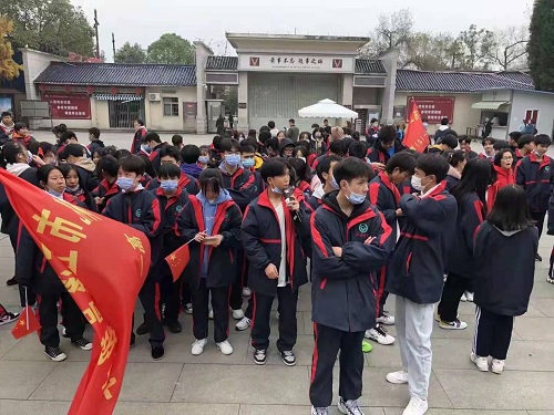 懷化市五溪高級(jí)中學(xué)有限公司,懷化全日制高中,懷化全封閉寄宿,懷化全日制特色普通高中